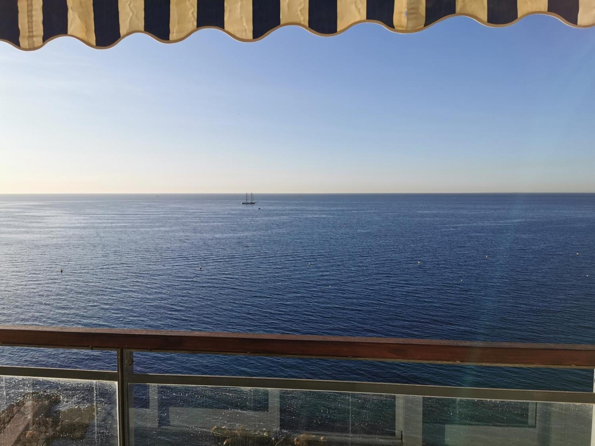 Frente Mar Leilighet Alicante Eksteriør bilde